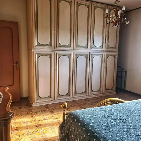Il Rifugio Del Viaggiatore فاستو